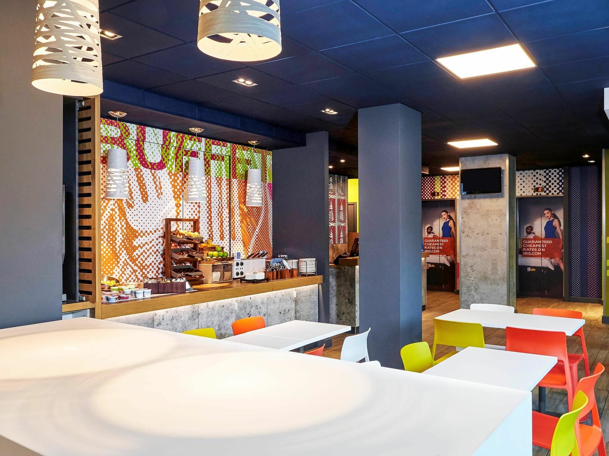 Ibis Budget Birmingham Airport Terminal Building - Nec บิกเกนฮิลล์ ภายนอก รูปภาพ